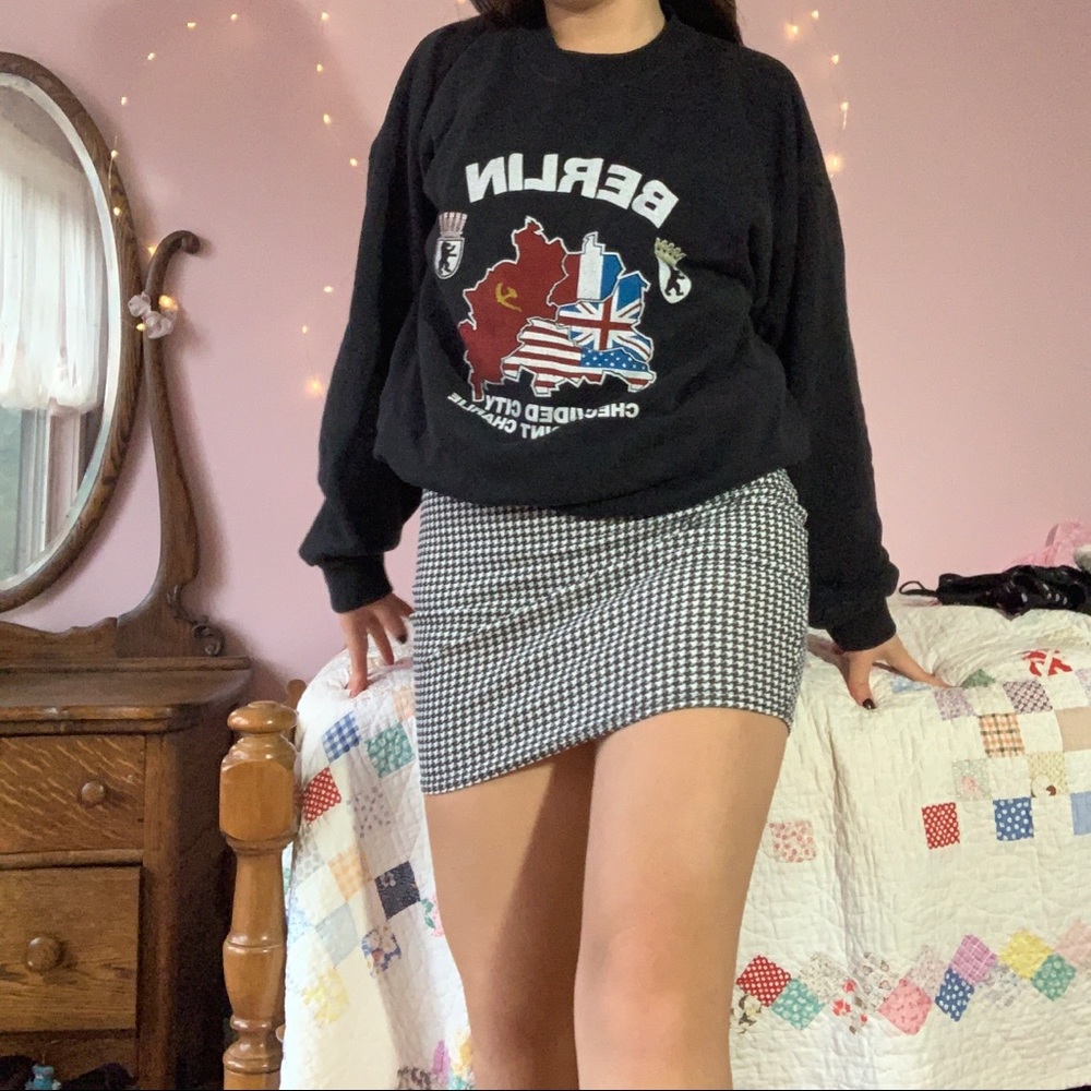 Boohoo houndstooth skirt